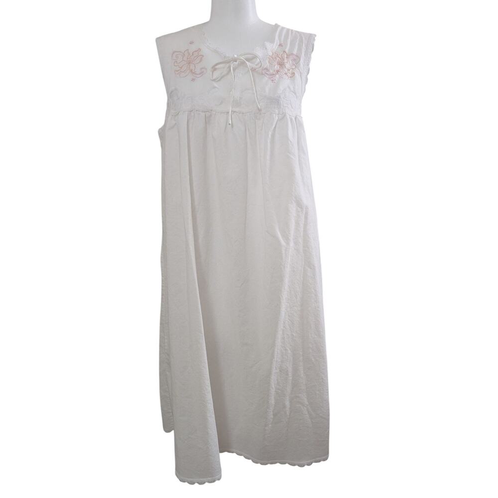 Vintage Etienne Cotton Nightgown with Lace and Pearls